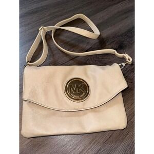 Michael Kors MK Cream Crossbody Organizer/Purse